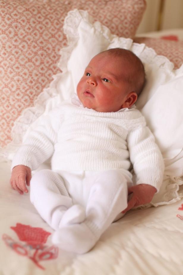 Die ersten offiziellen Bilder des zwei Wochen alten Prinz Louis