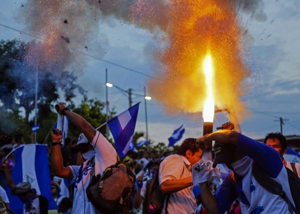 Attacke auf Studenten in Nicaragua: Ein Toter, elf Verletzte