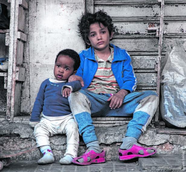 Cannes: Baby im Suppentopf in den Slums von Beirut