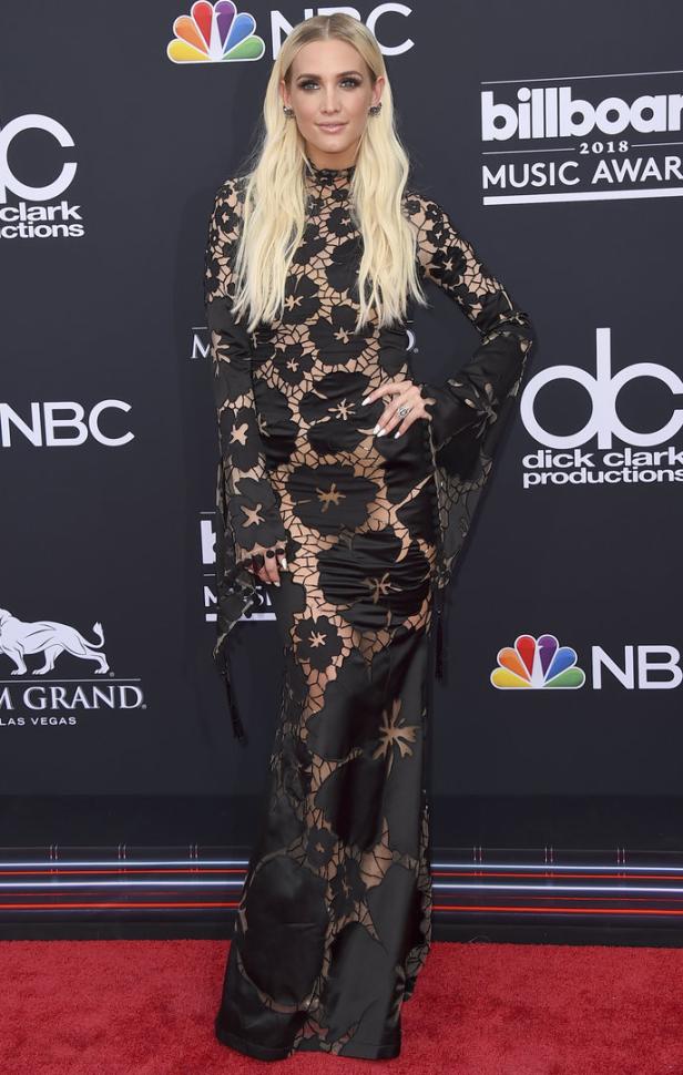 Awards: Christina Aguilera zeigt sich mit komplett neuem Look