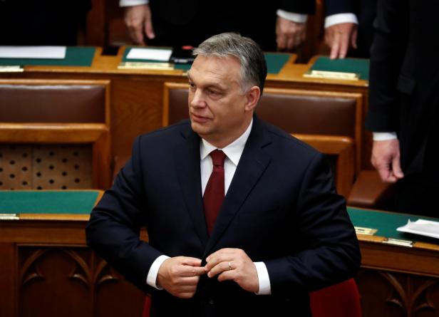 Orban kriminalisiert Hilfe für illegale Flüchtlinge 