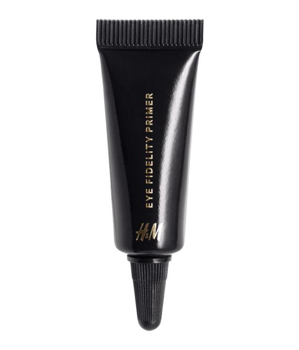 Eine schwarze Tube „Eye Fidelity Primer“ von H&M.