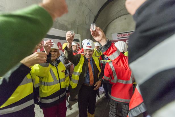 Durchbruch: Tunnelarbeiten an U1 fertig