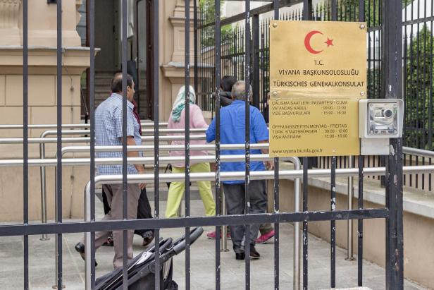 Vor der Türkei-Wahl: Es wird eng für Doppelstaatsbürger