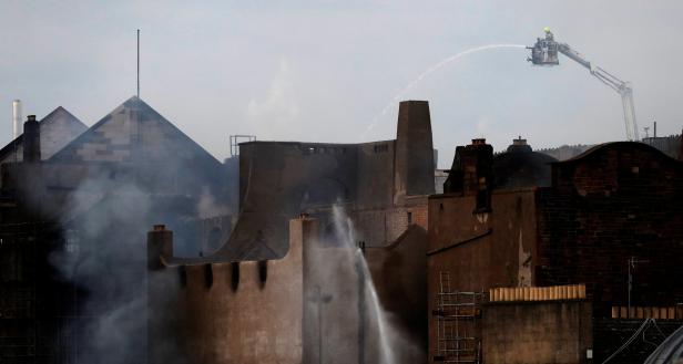 Großbrand wütet in Kunsthochschule Glasgow