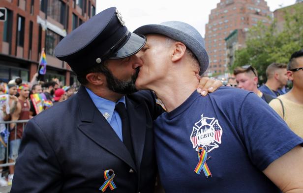 Zehntausende bei Gay Pride Parade in New York - die besten Bilder