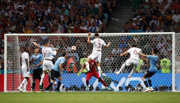 Uruguay schlug Portugal, Cavani stahl Ronaldo die Show