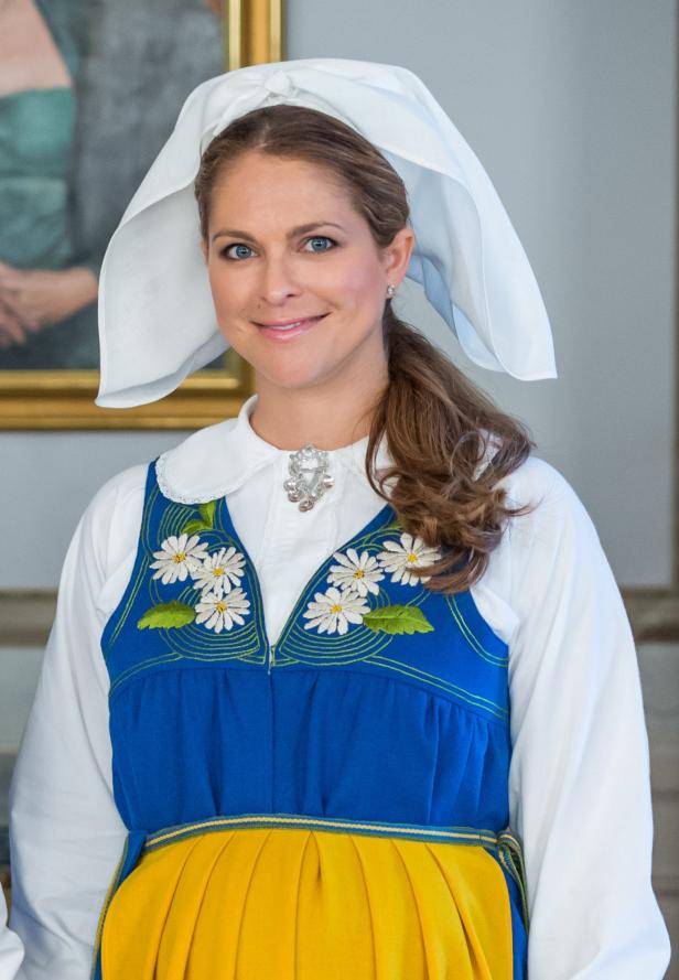 Prinzessin Madeleine zeigt den kleinen Nicolas