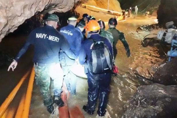Rettung aus thailändischer Höhle: Internationale Helfer reisen ab