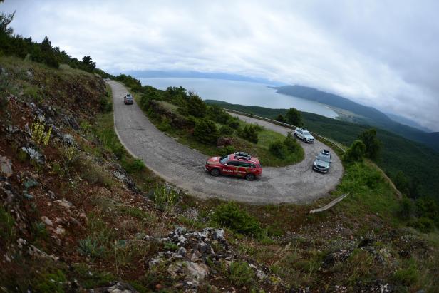 Mit dem Skoda Kodiaq über Stock und Stein am Balkan