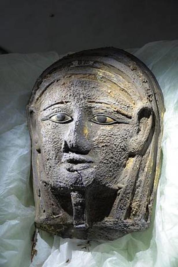 Ägyptologen entdecken vergoldete Mumienmaske
