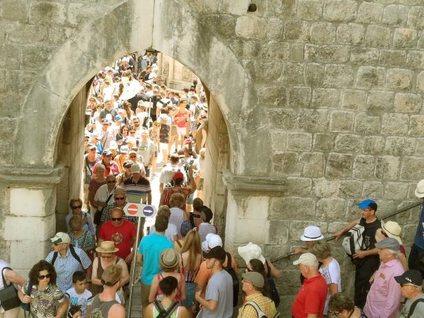 Zu viele Kreuzfahrtschiffe: Das Venedig-Syndrom in Dubrovnik