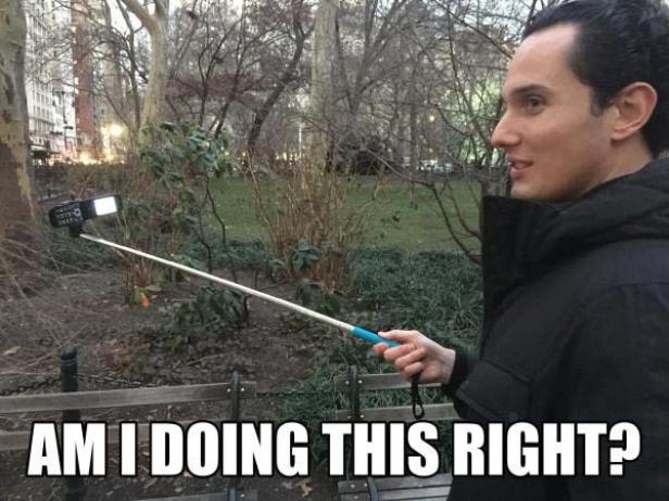 Selfie-Sticks: Eine Abrechnung in Memes