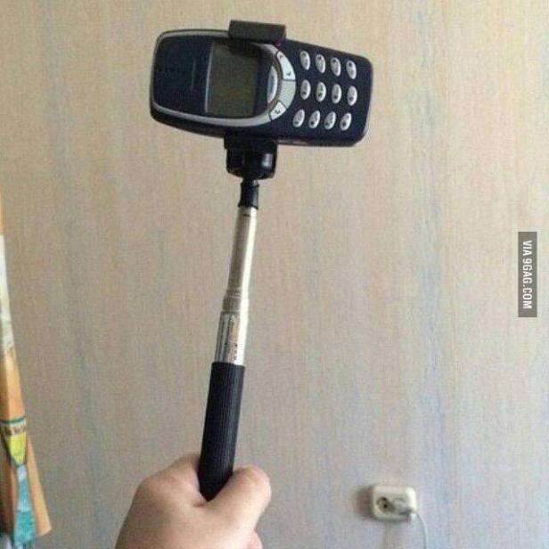 Selfie-Sticks: Eine Abrechnung in Memes