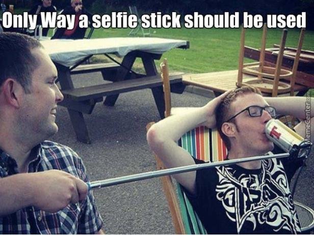 Selfie-Sticks: Eine Abrechnung in Memes