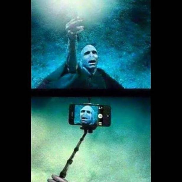 Selfie-Sticks: Eine Abrechnung in Memes