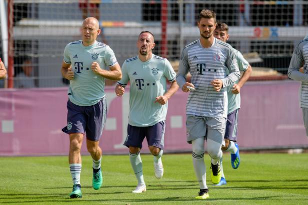 FC Bayern: Fans lästern über neues Auswärtstrikot in Mintgrün