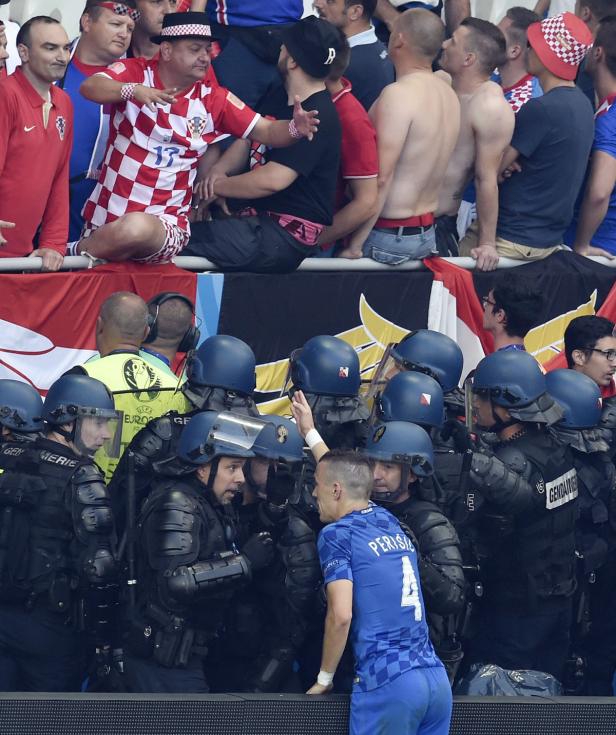 Kroatische "Fans": "Schande vor den Augen Europas"