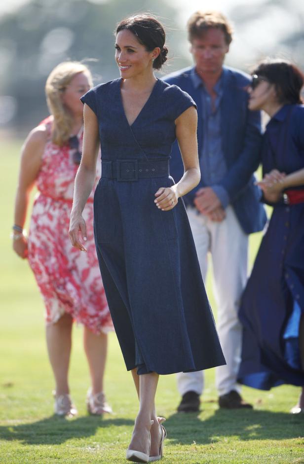 Polospiel: Herzogin Meghan trägt Jeans auf ganz neue Art
