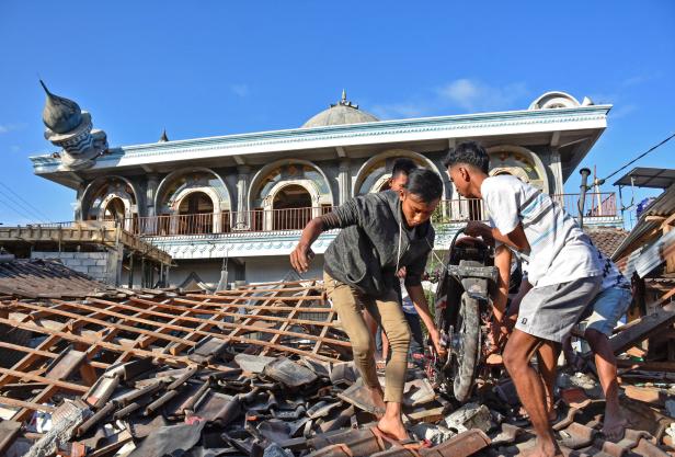 Neuerliches Erdbeben vor Indonesien: Bereits mehr als 140 Tote