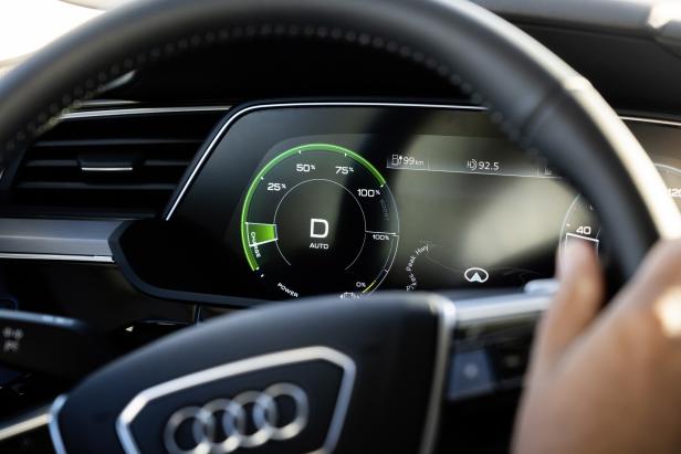 Audi e-tron: 0 auf 100 km/h in unter 6 Sekunden