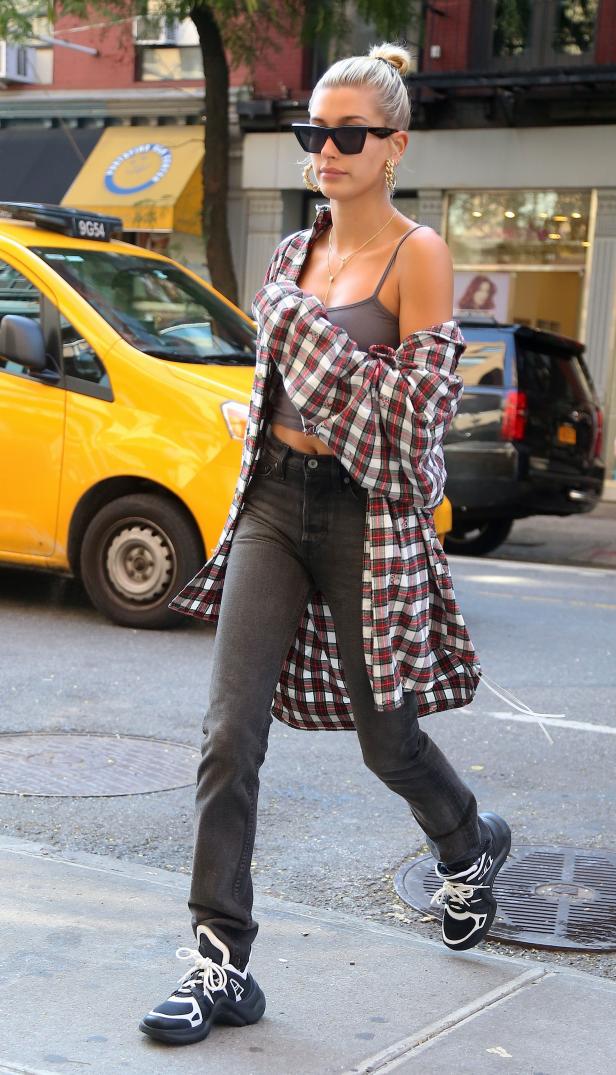 Hailey Baldwin Star-Looks der Woche: Modische Entgleisung in Neon