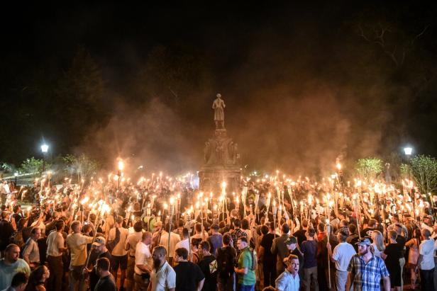 Ein Jahr nach tödlichen Protesten: Charlottesville ruft Notstand aus