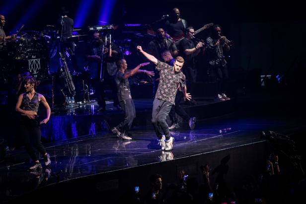 Justin Timberlake: Dynamisch zwischen Glamour und Lagerfeuer