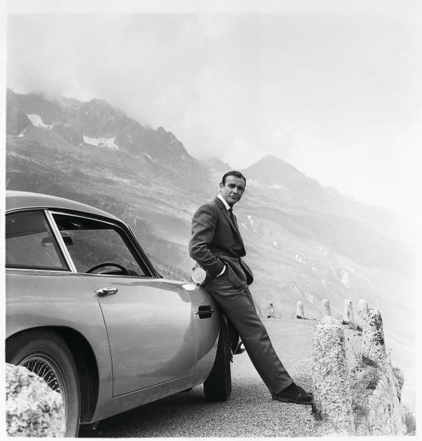 Aston Martin baut wieder den DB5 aus James Bond "Goldfinger"