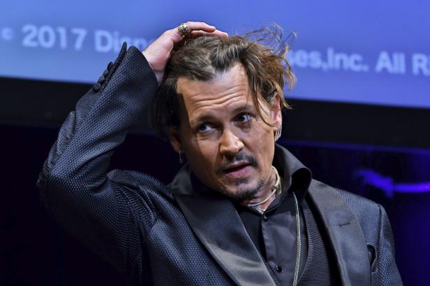 Crewmitglied klagt Johnny Depp wegen Eskalation am Set