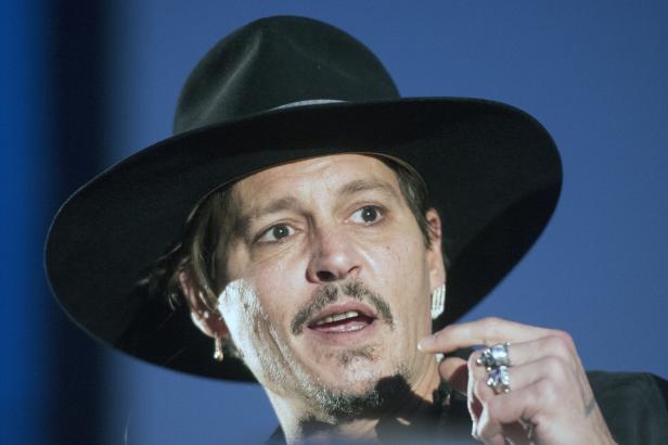 Crewmitglied klagt Johnny Depp wegen Eskalation am Set