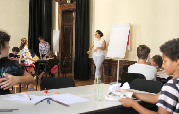 menschen-lehrerin2_kids.jpg