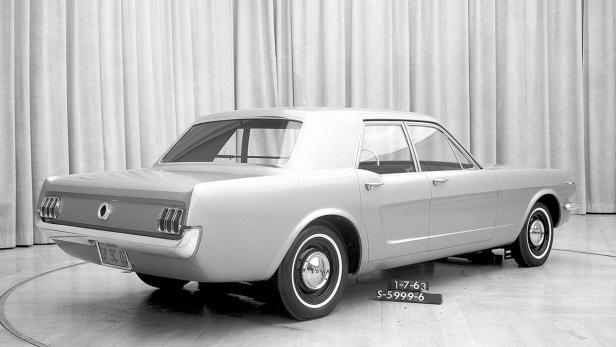 Ford Mustang Viertürer (1965)