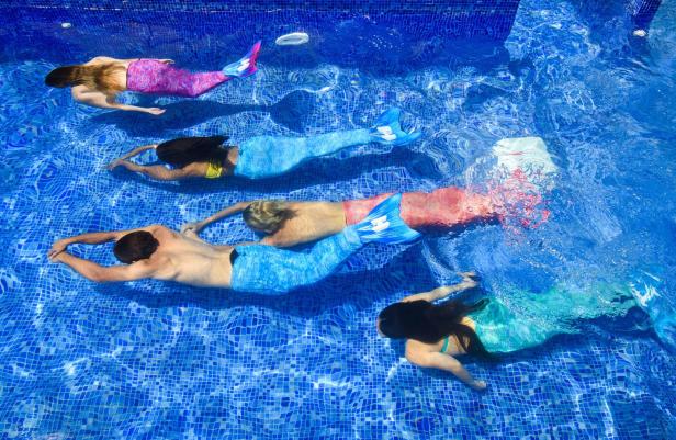 Trend: Fitnesskurs im Hotel-Pool als Meerjungfrau