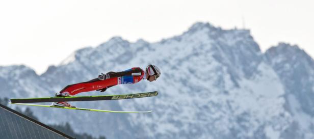 Senkrechtstarter Diethart gewinnt Neujahrsspringen