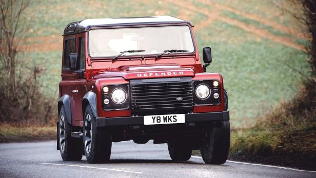 Land Rover Defender Works V8 im Fahrbericht