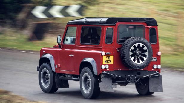 Land Rover Defender Works V8 im Fahrbericht