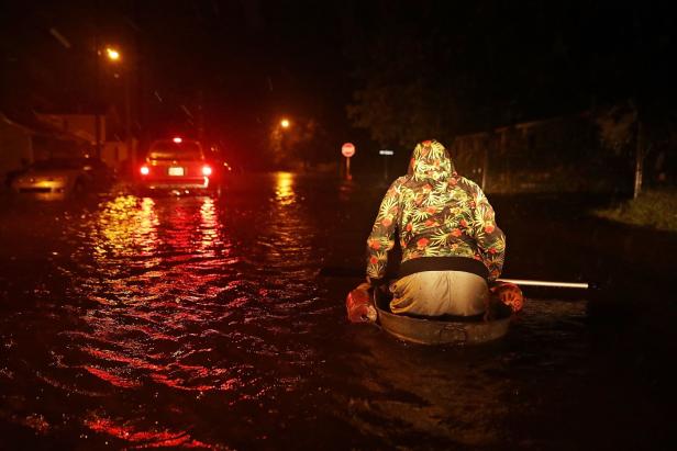 Hurrikan "Florence" beginnt sein zerstörerisches Werk
