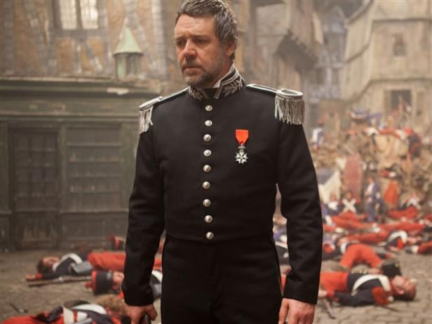 Russell Crowe als Javert in einer Szene aus dem Film „Les Misérables“.