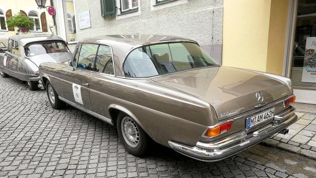 Mercedes 280 SE Cabriolet 3.5: Unterwegs im Luxus-Dampfer