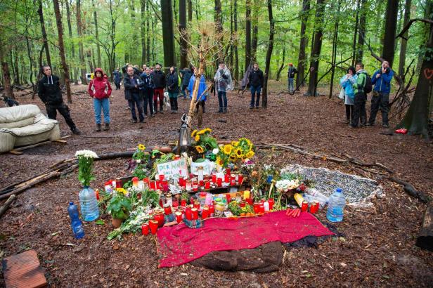 Deutschland: Räumung im Hambacher Forst geht weiter