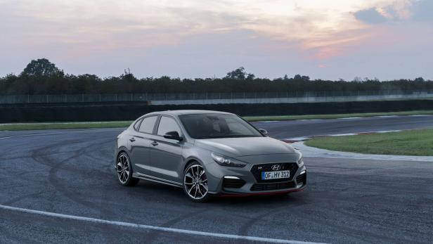 Premiere in Paris: Hyundai i30 Fastback N