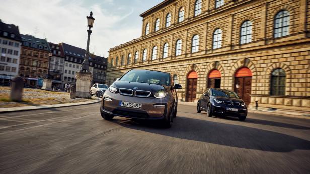 BMW i3 und i3s mit mehr Reichweite