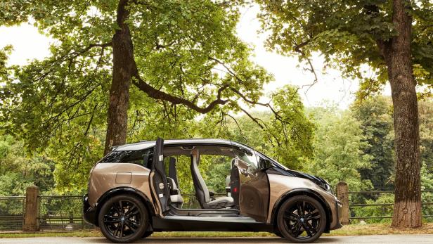 BMW i3 und i3s mit mehr Reichweite