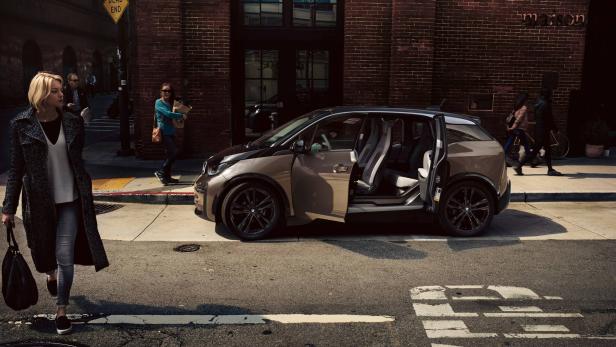 BMW i3 und i3s mit mehr Reichweite