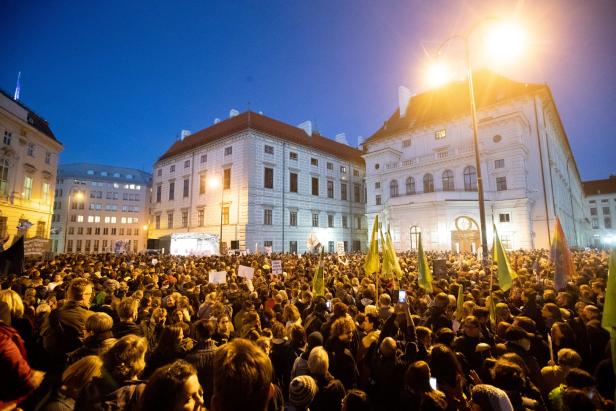 Anti-Regierung: Tausende feiern Comeback der Donnerstagsdemo