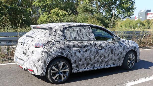 Peugeot 208 (2019) Erlkönig zeigt neues In- und Exterieur