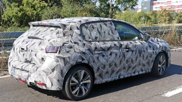 Peugeot 208 (2019) Erlkönig zeigt neues In- und Exterieur