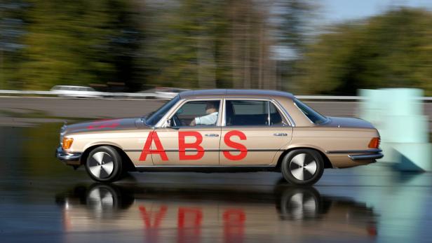 40 Jahre ABS bei Mercedes: Als die Elektronik ins Auto kam