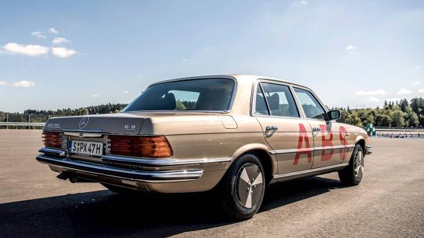 40 Jahre ABS bei Mercedes: Als die Elektronik ins Auto kam